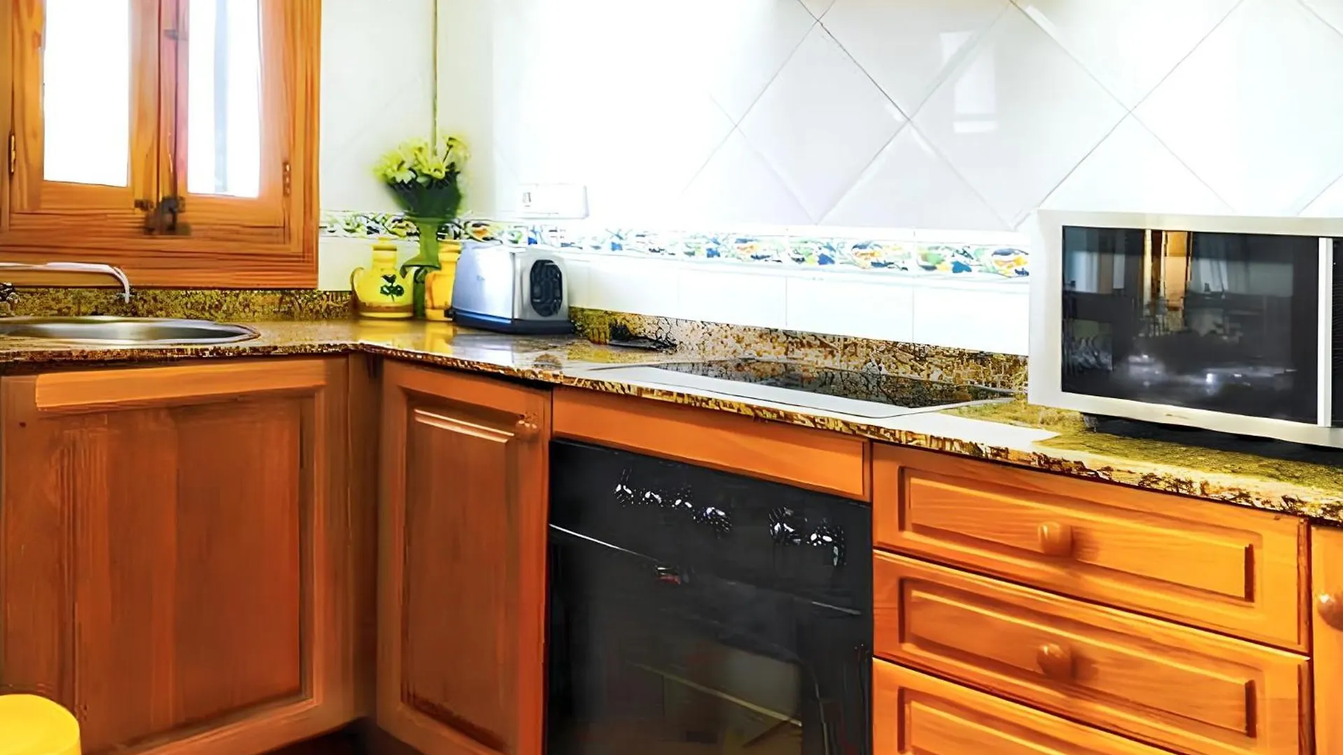 Spacious Apartment In Pollenca With Shared Pool إسبانيا