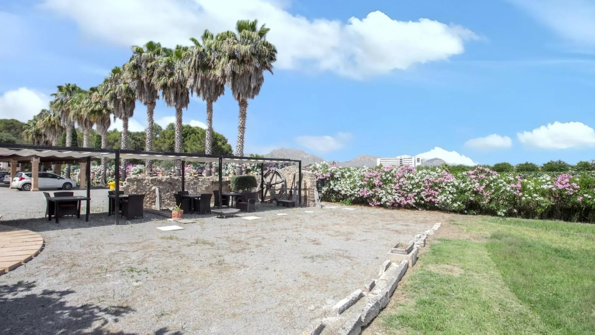 Spacious Apartment In Pollenca With Shared Pool إسبانيا